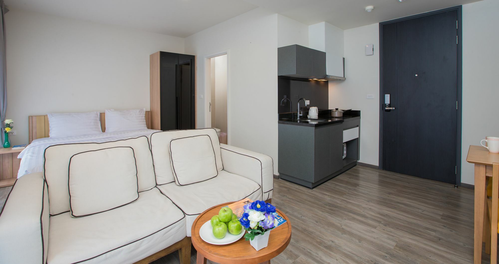 The Deck Condo Patong By Vip Екстер'єр фото